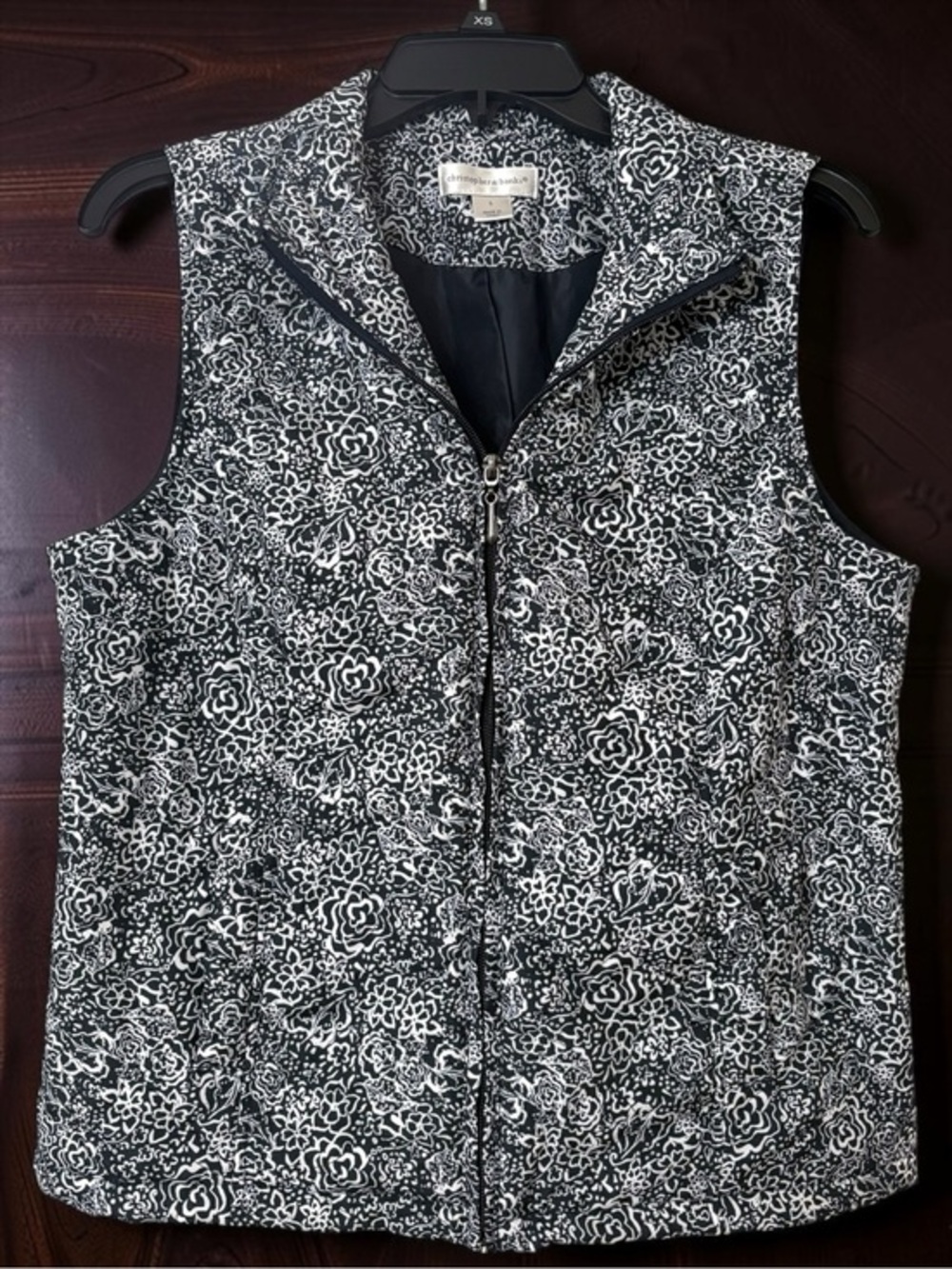 NWOT Christopher & Banks Women’s Small Quilted Vest Top Navy Blue & White Floral